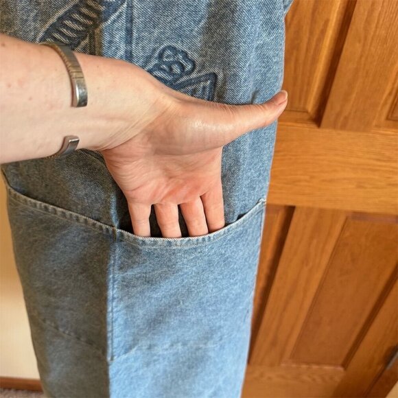 The Nautical Table Nautical Denim Apron Blue Nantucket Anchor Design - Picture 5 of 7